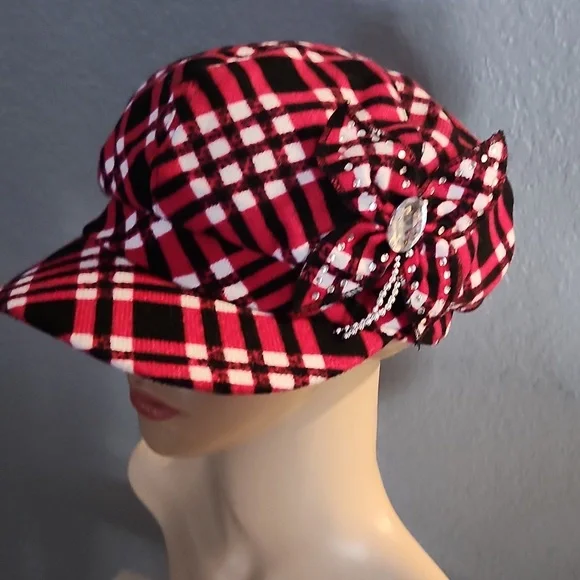 Clique hat - Picture 2 of 4